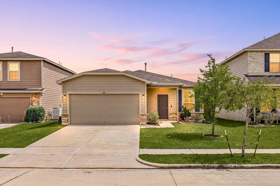 Photo of 6822 Dayridge Lane