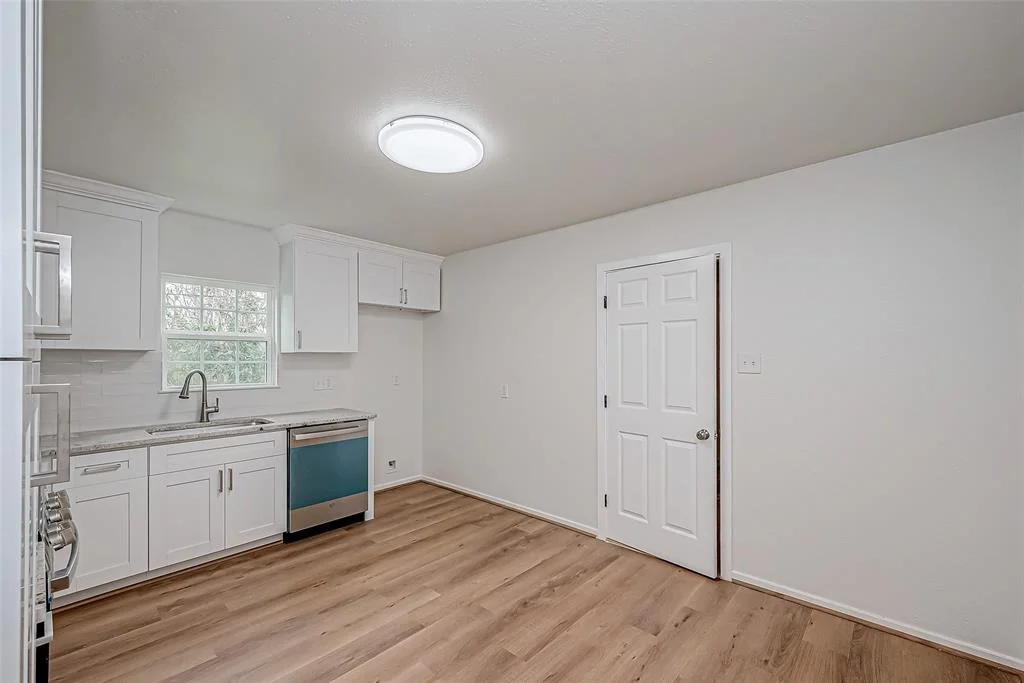 Photo of 4818 Holloway Drive