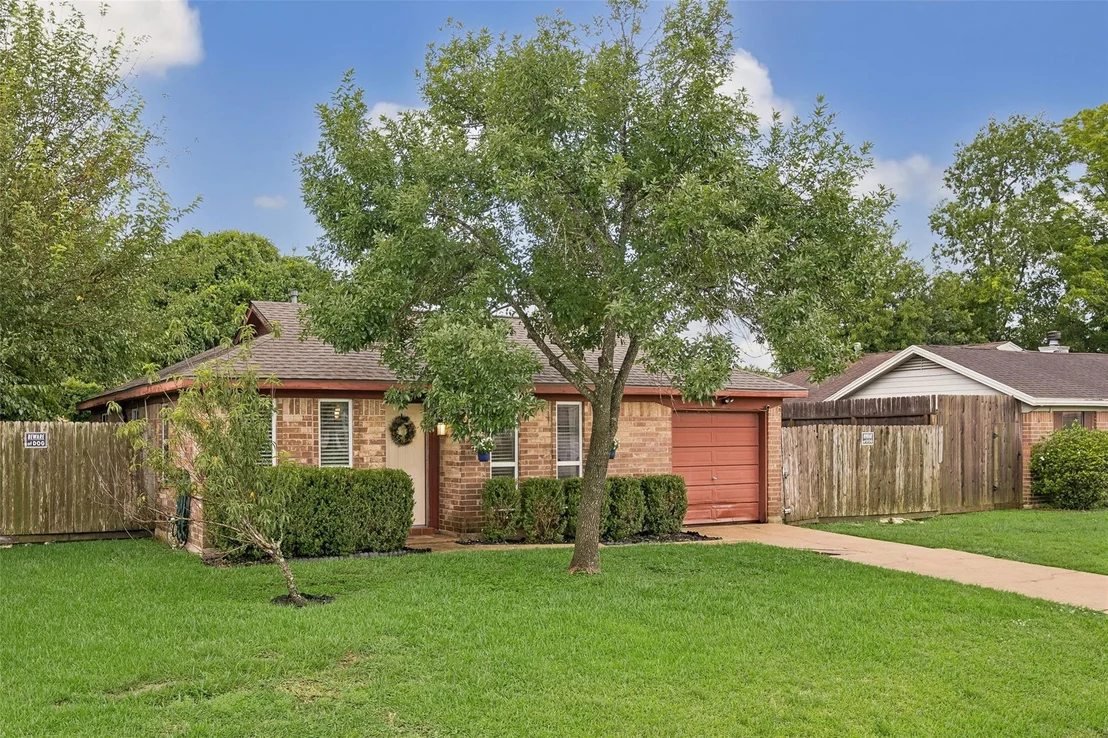 Photo of 1122 Sunny Drive