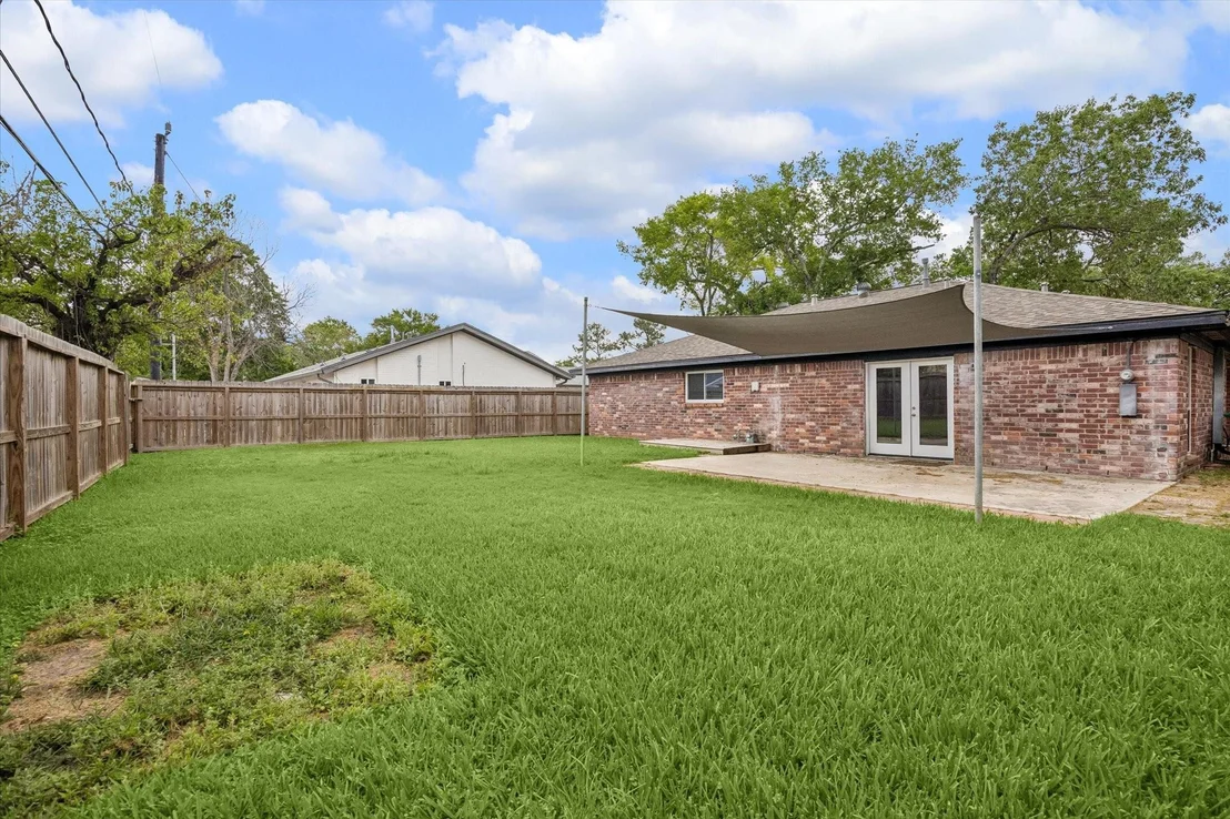 Photo of 6026 Golden Forest Drive