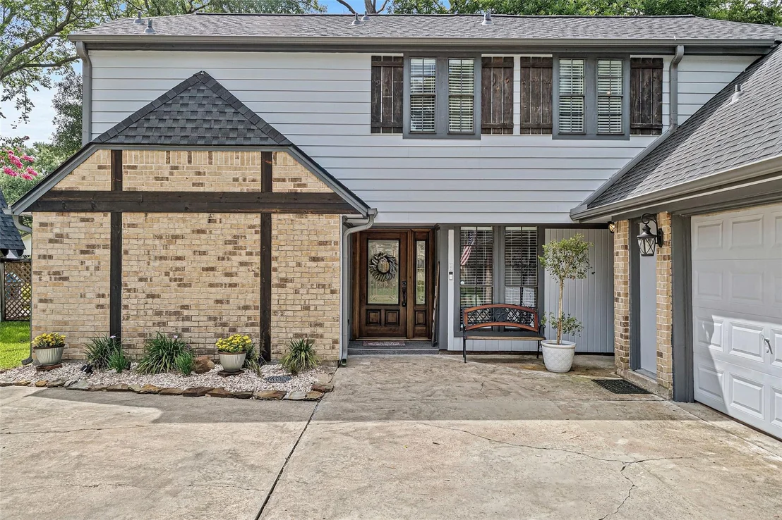 Photo of 2709 Pine Needle Lane