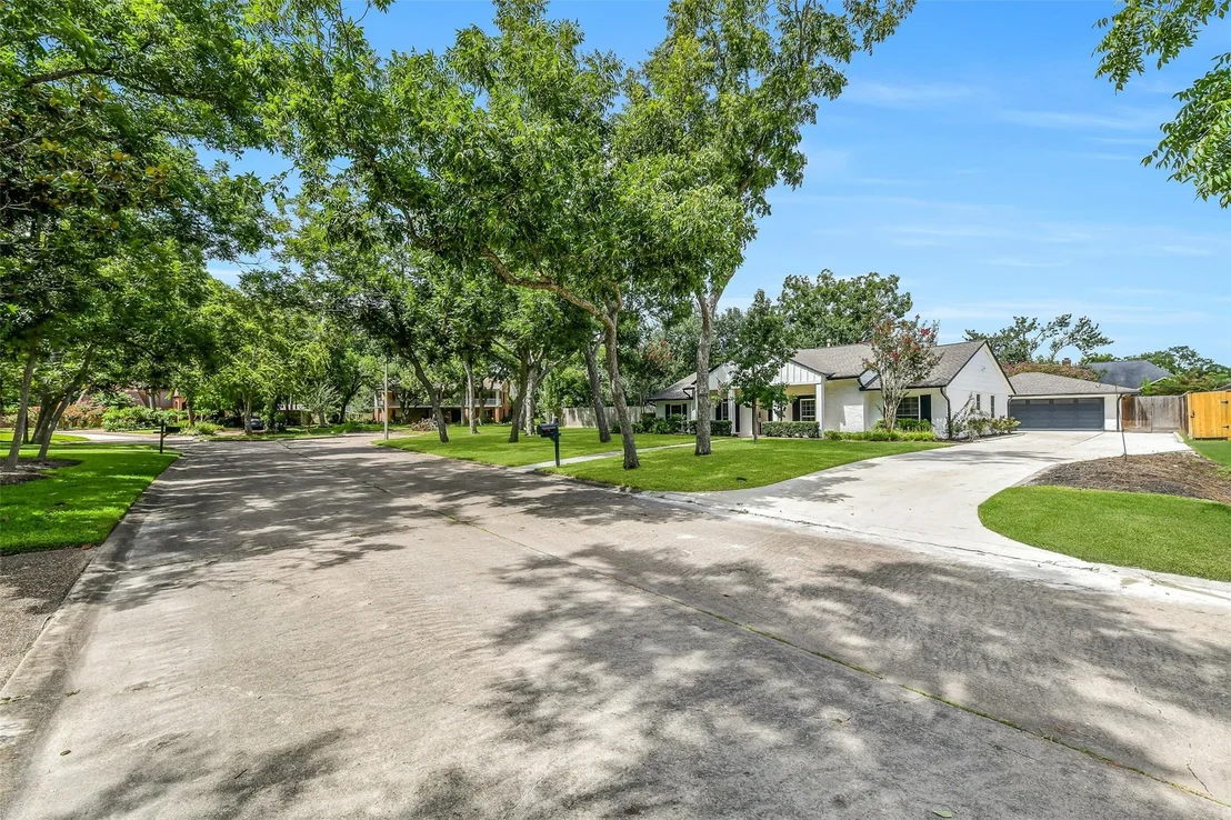 Photo of 9 Earlham Drive