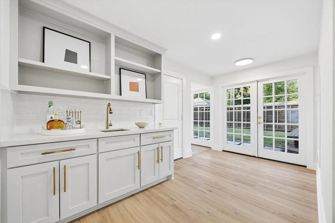 Photo of 6434 Pineshade Lane