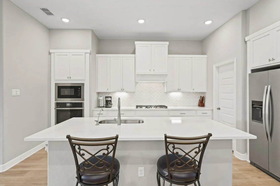 Photo of 29006 Laurel Grove Lane