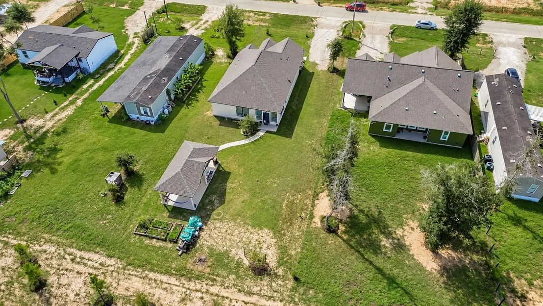 Photo of 1129 Peter Pine Street