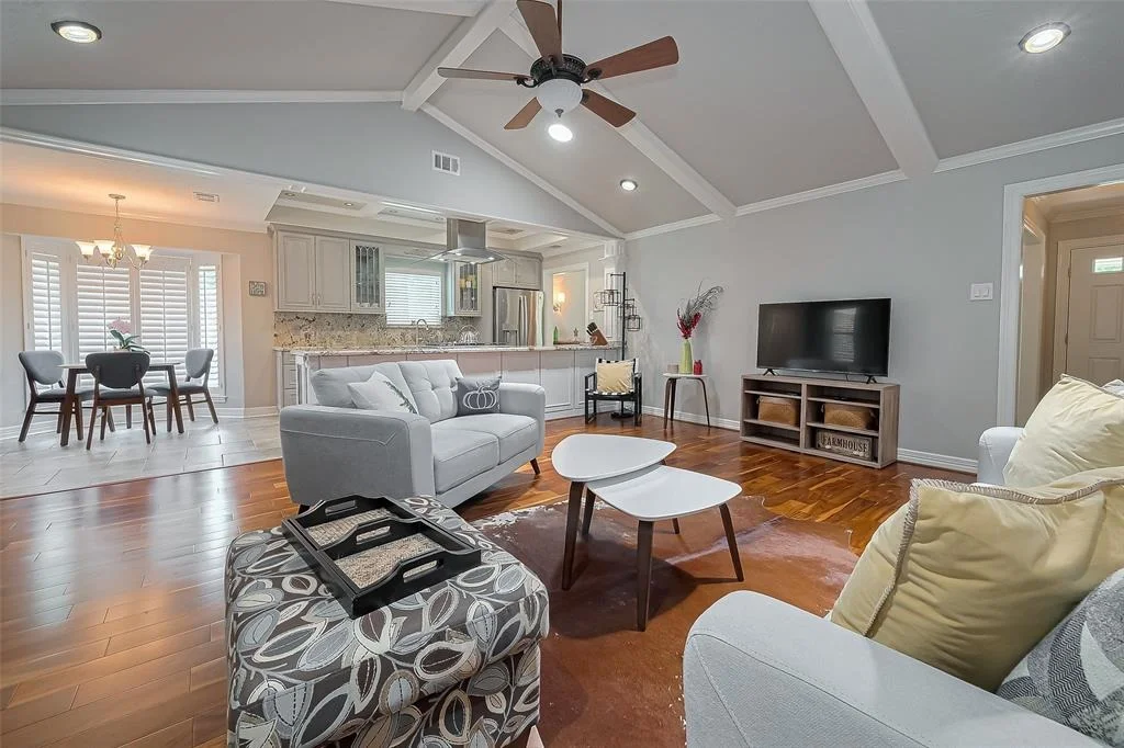 Photo of 12806 Lakecrest Drive