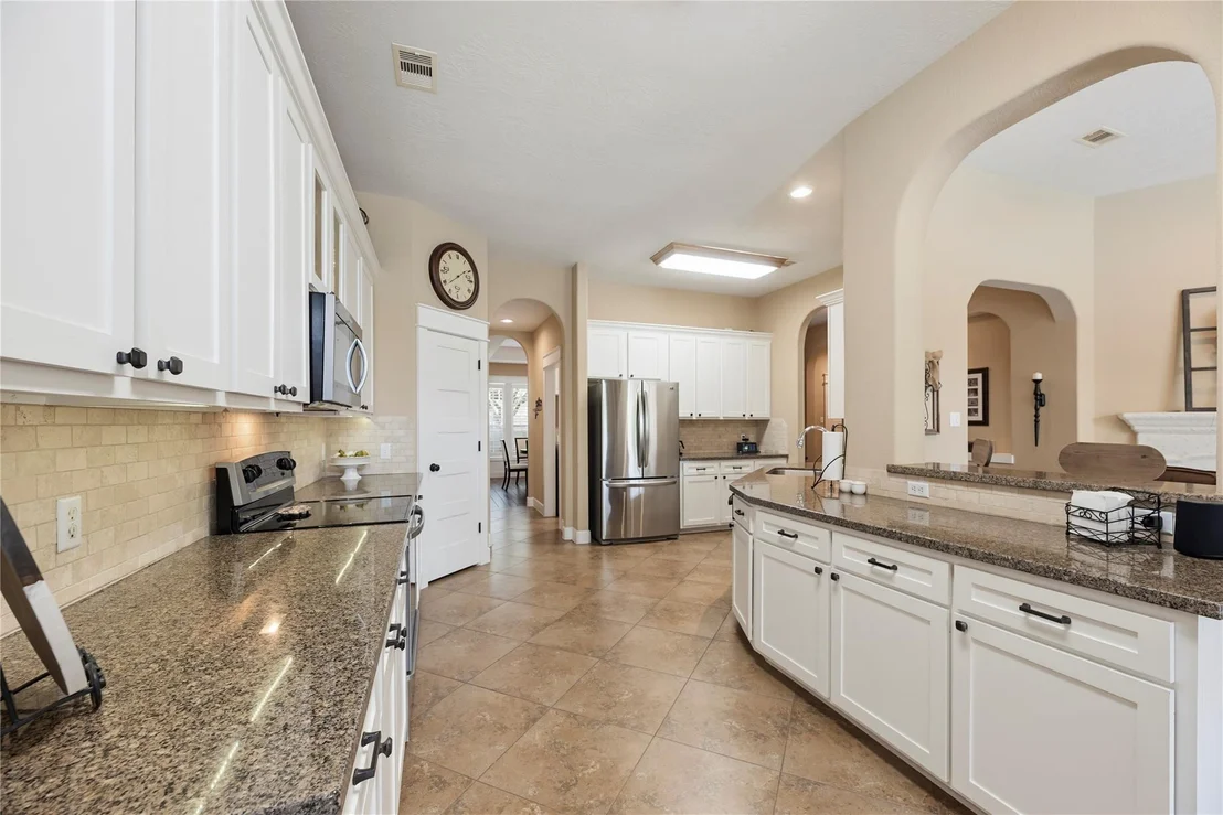 Photo of 6039 Whispering Lakes Drive