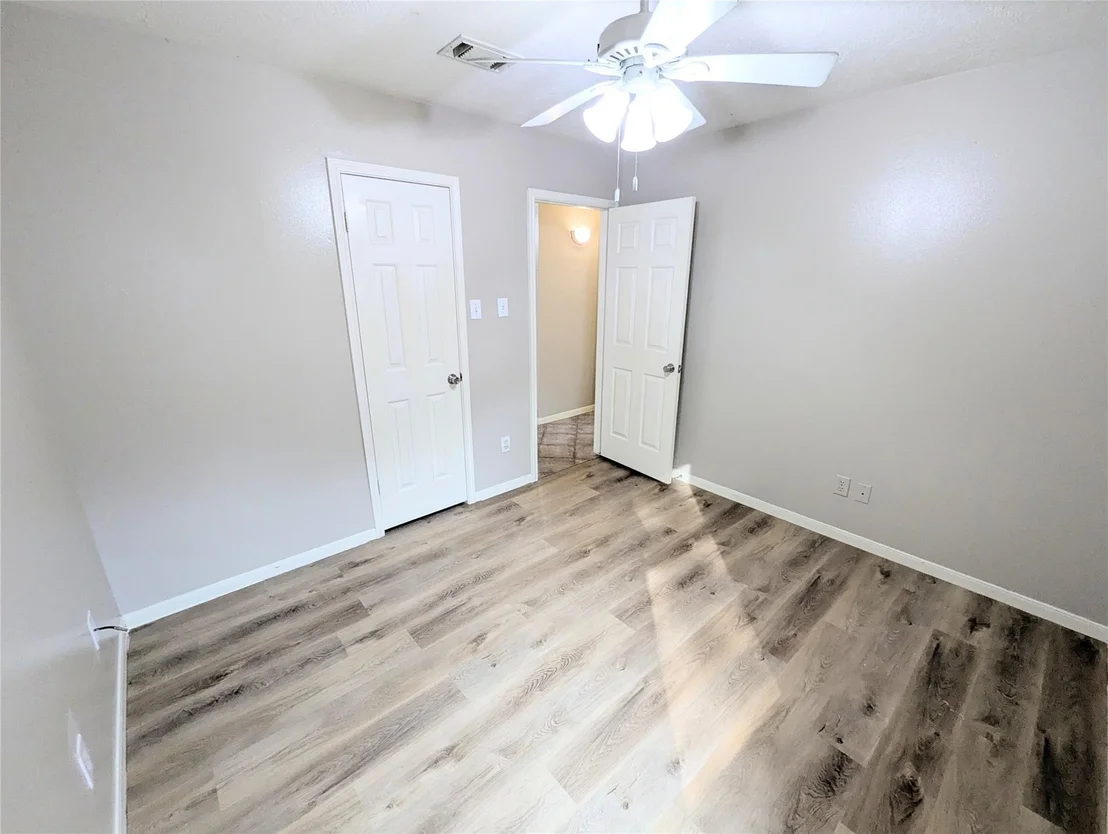 Photo of 7007 Fuchsia Lane