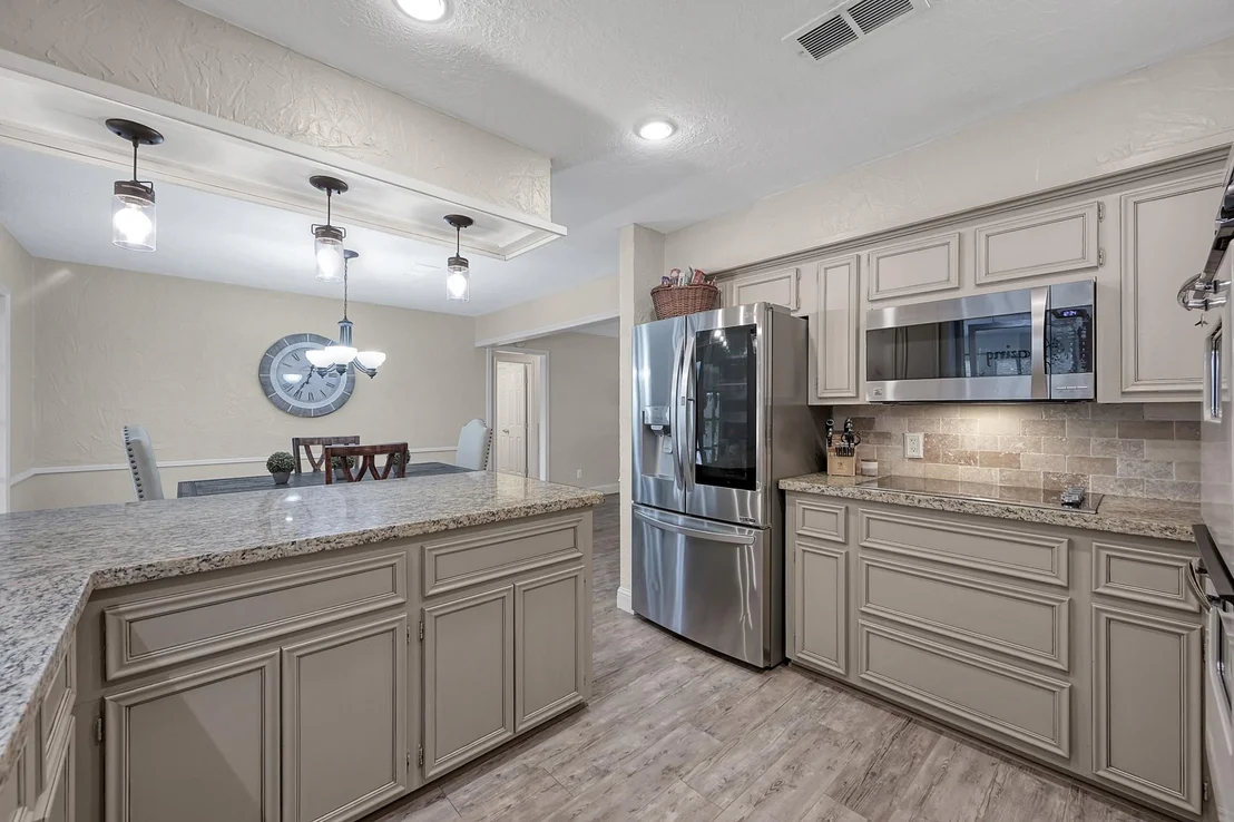 Photo of 8 Cambridge Circle