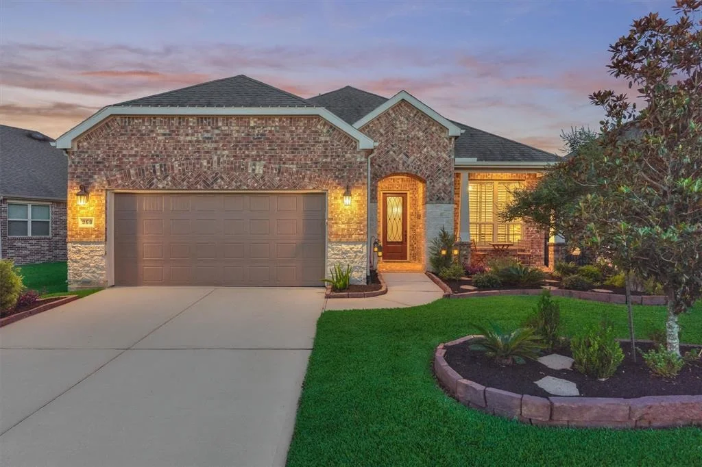 Photo of 368 Connemara Drive