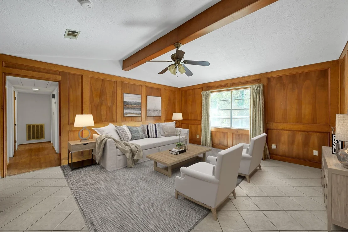 Photo of 16310 Weaver Lane