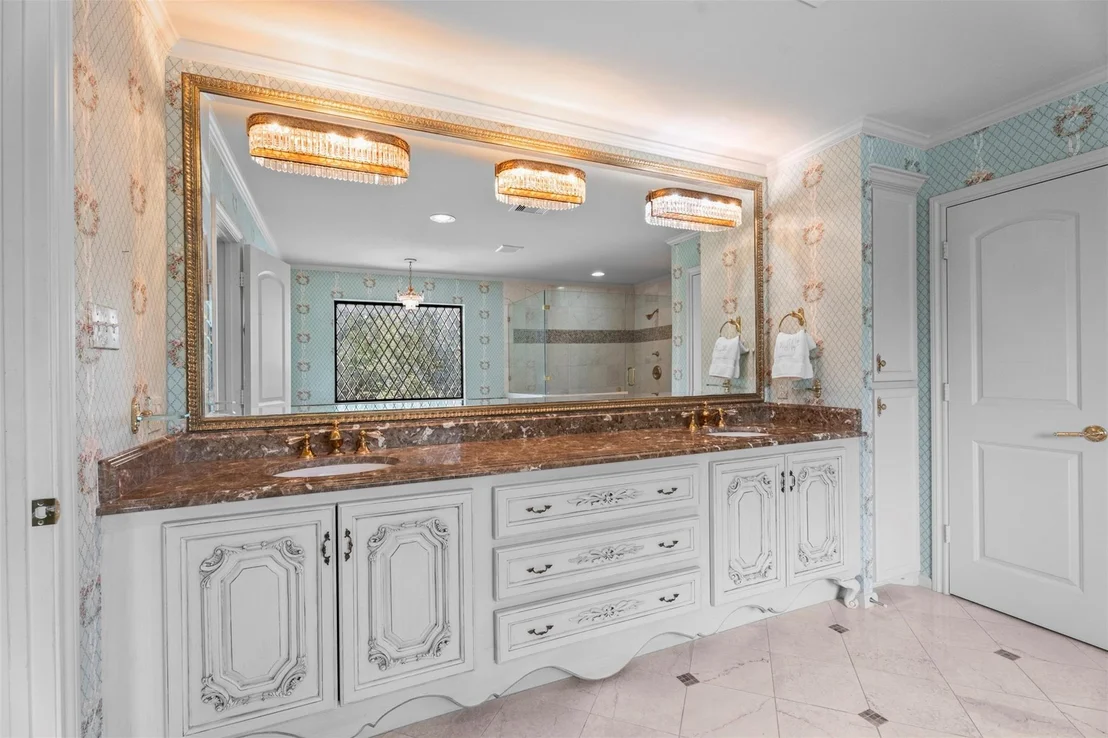 Photo of 6106 Larkmount Drive