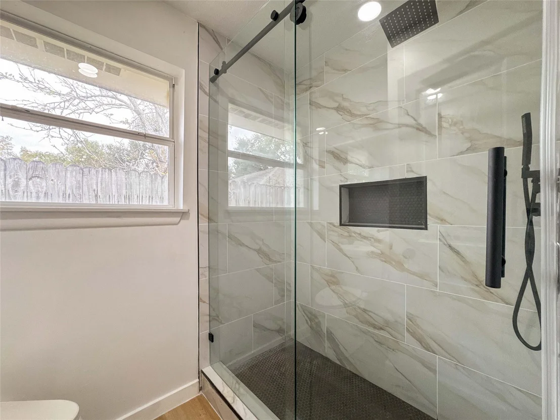 Photo of 4934 Whispering Falls Drive