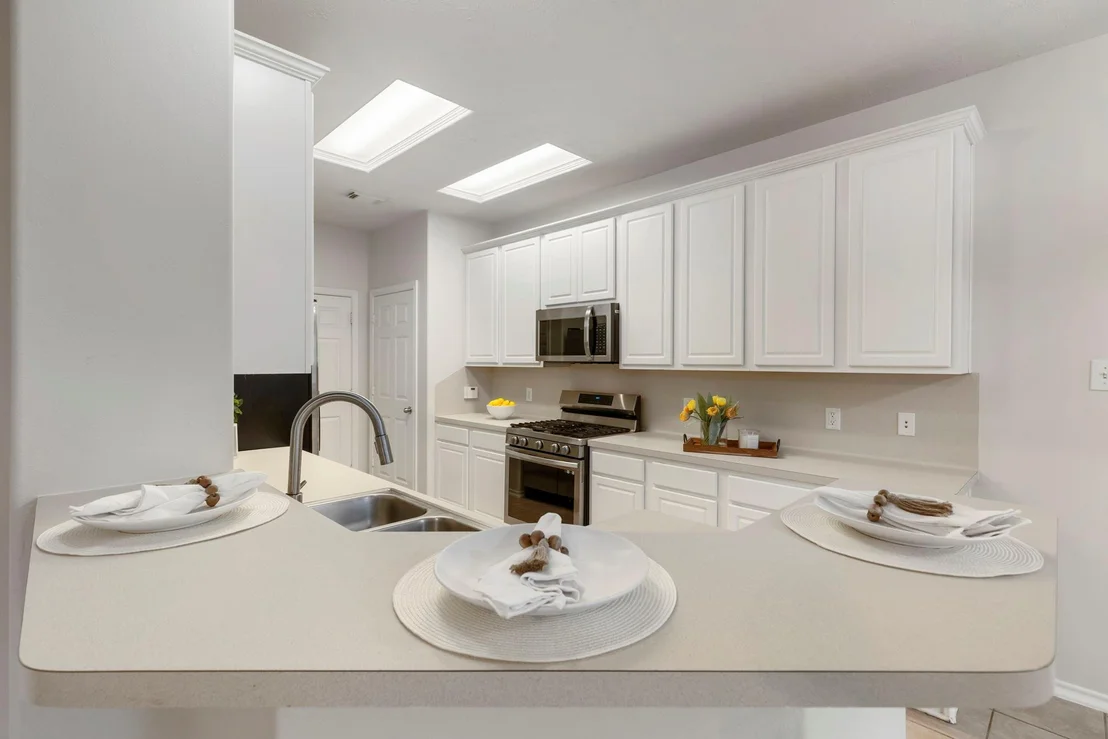 Photo of 215 W Stedhill Loop