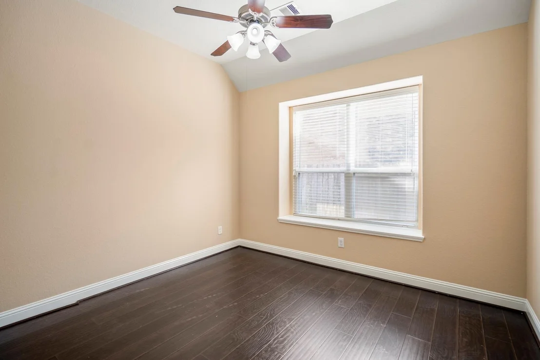 Photo of 18010 Sheldon Pines