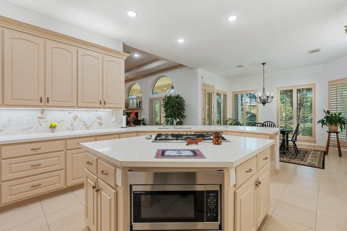 Photo of 10265 Paradise Valley