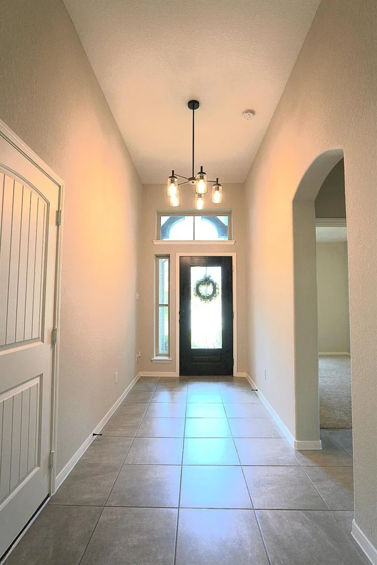 Photo of 704 Shadow Bend