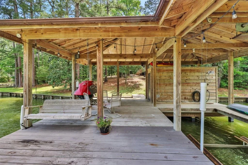 Photo of 1103 Lakeview Estates Drive