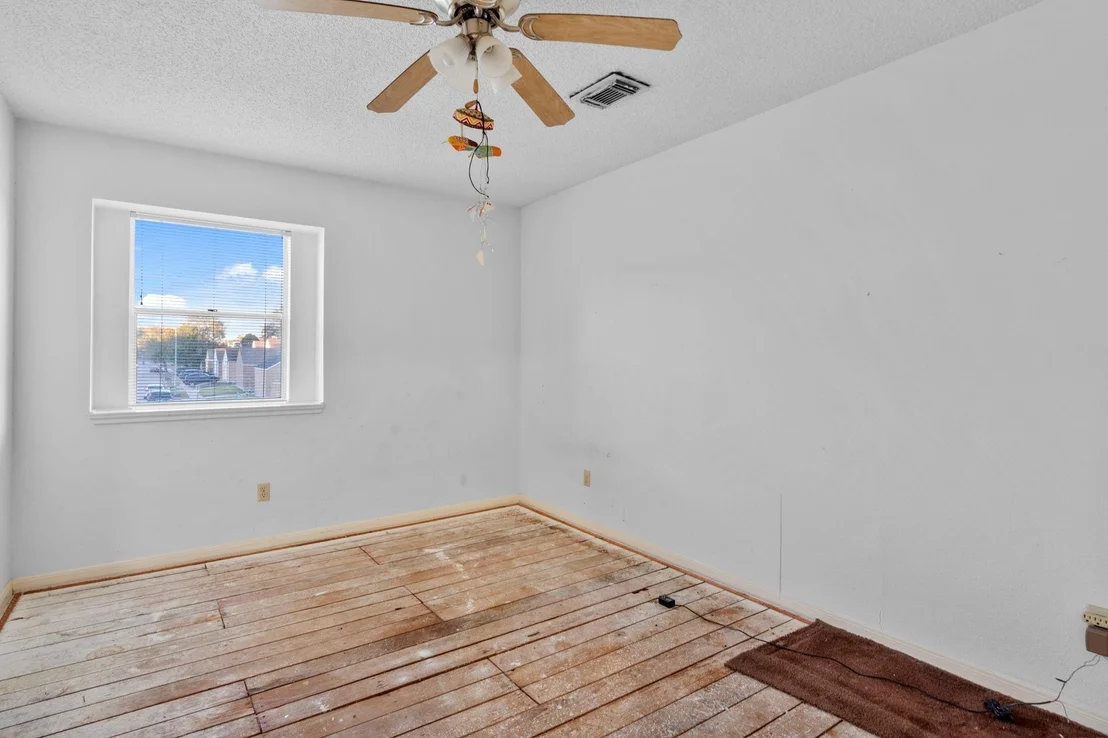 Photo of 8239 Twin Tree Lane