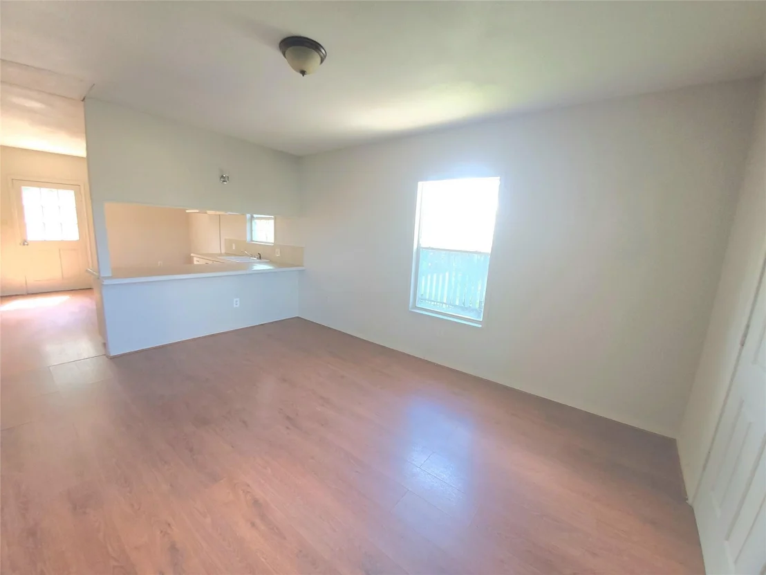 Photo of 9831 Bamboo Road