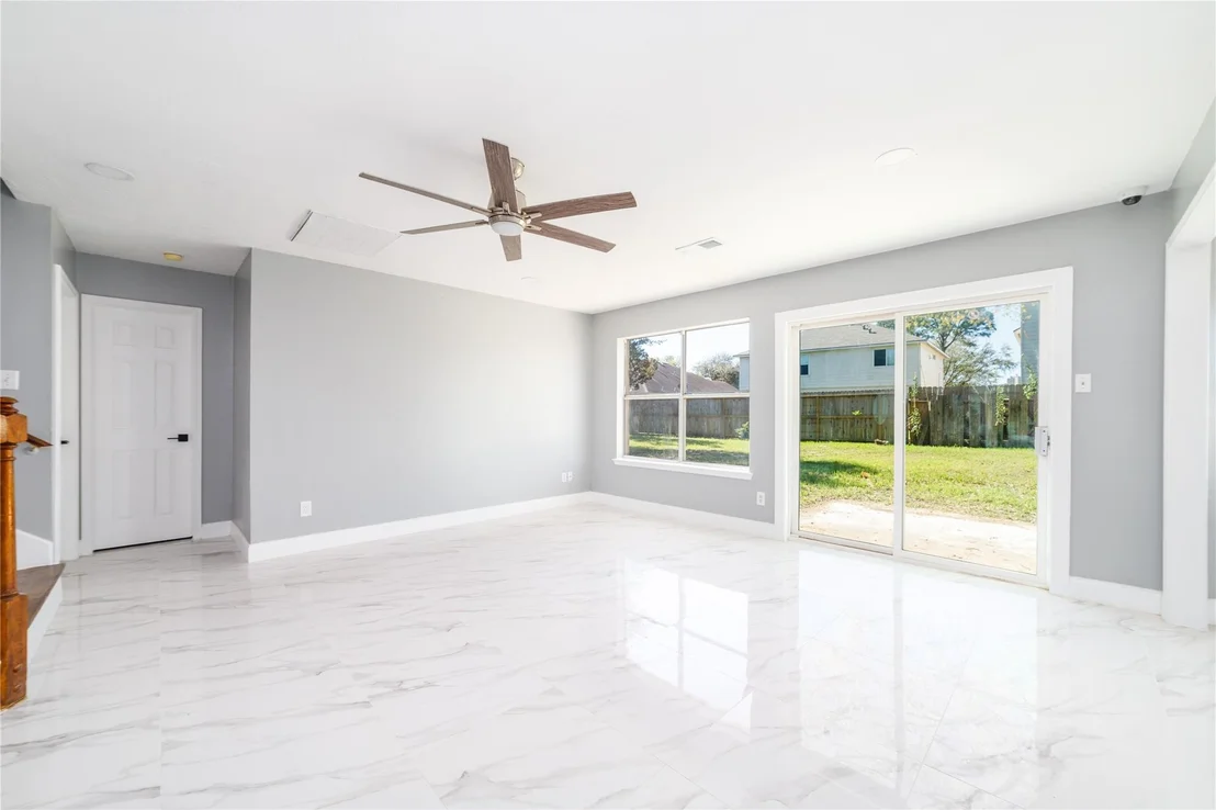 Photo of 6827 Crystal Point Drive