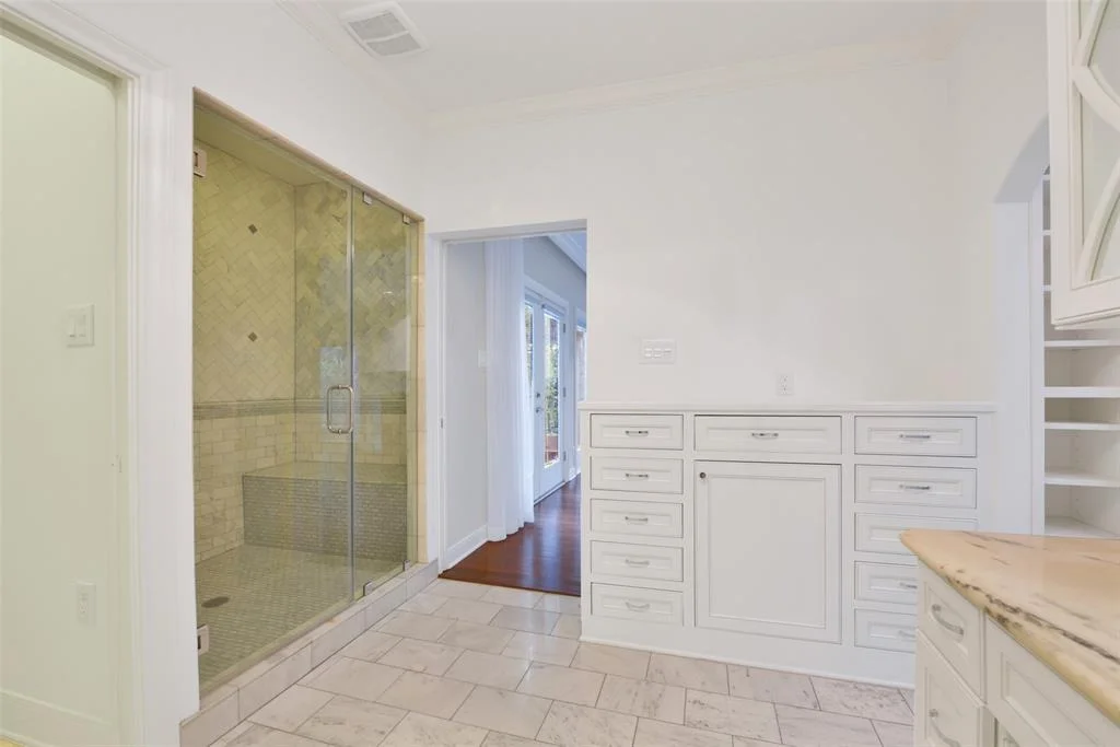 Photo of 897 Kirby Drive