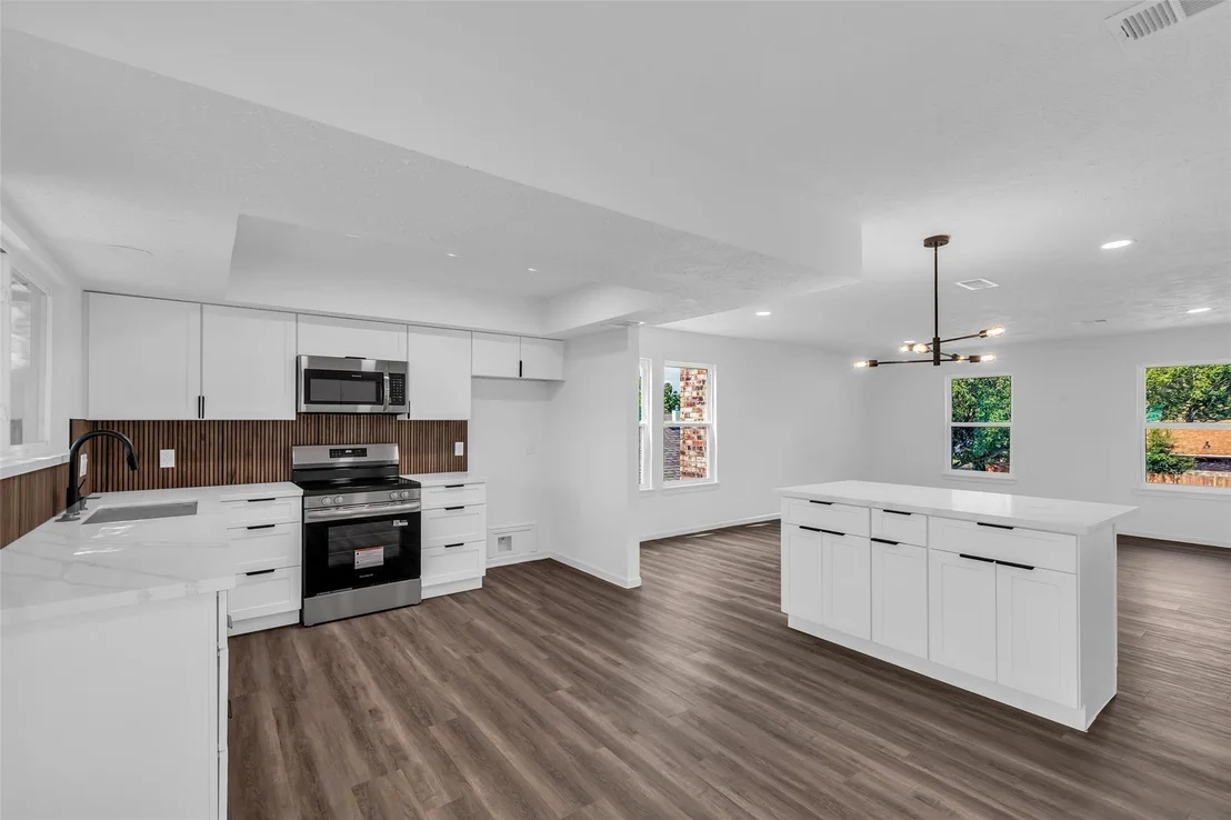 Photo of 16122 Pipers View Drive