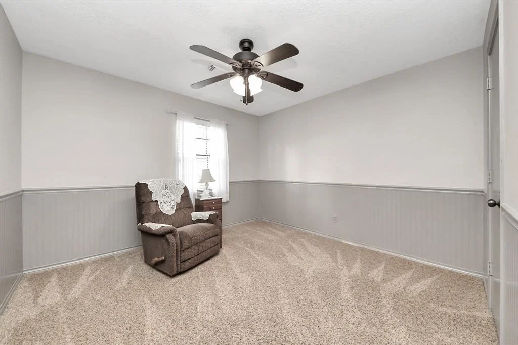 Photo of 12431 Oakcroft Drive