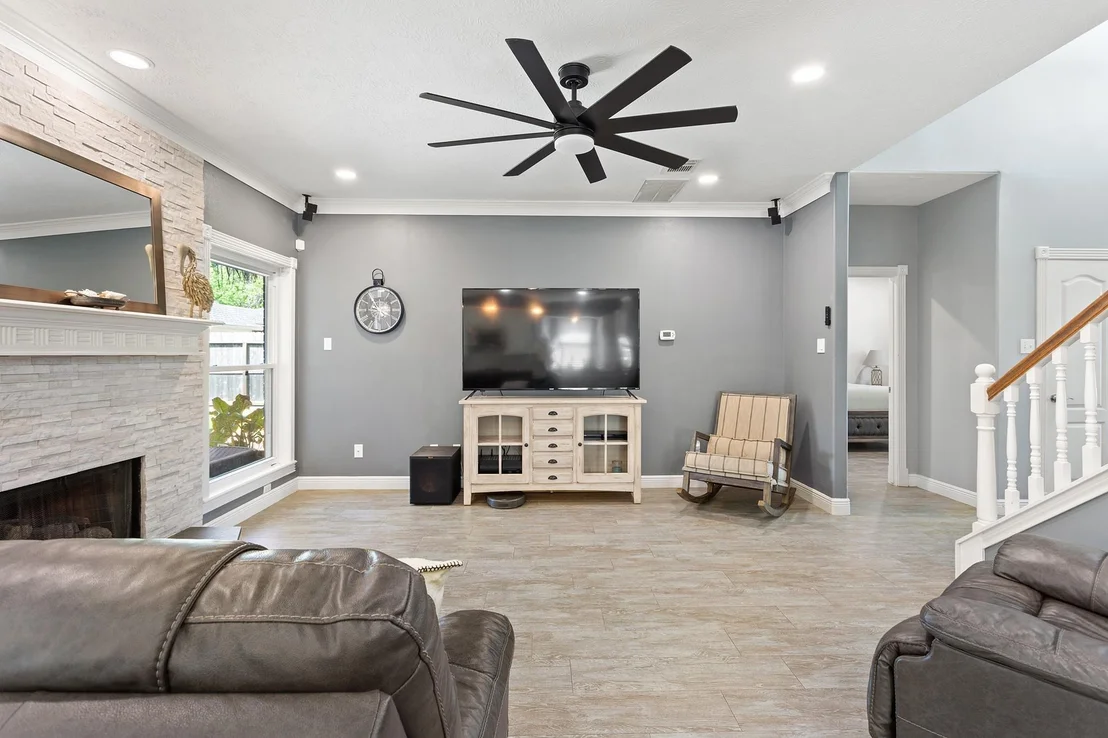 Photo of 402 Windsor Drive