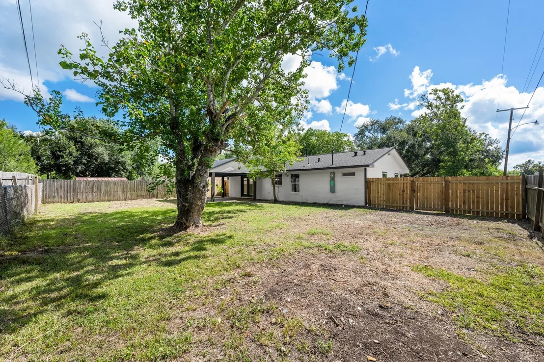 Photo of 523 Lazy Lane