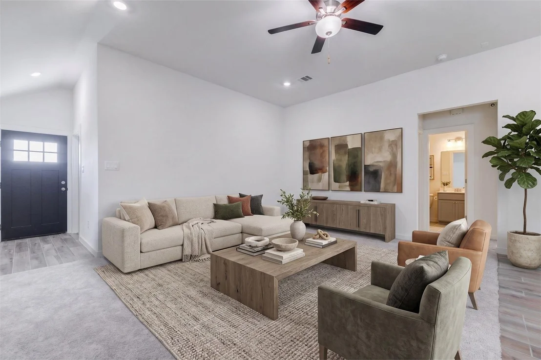 Photo of 6467 Escondido Drive