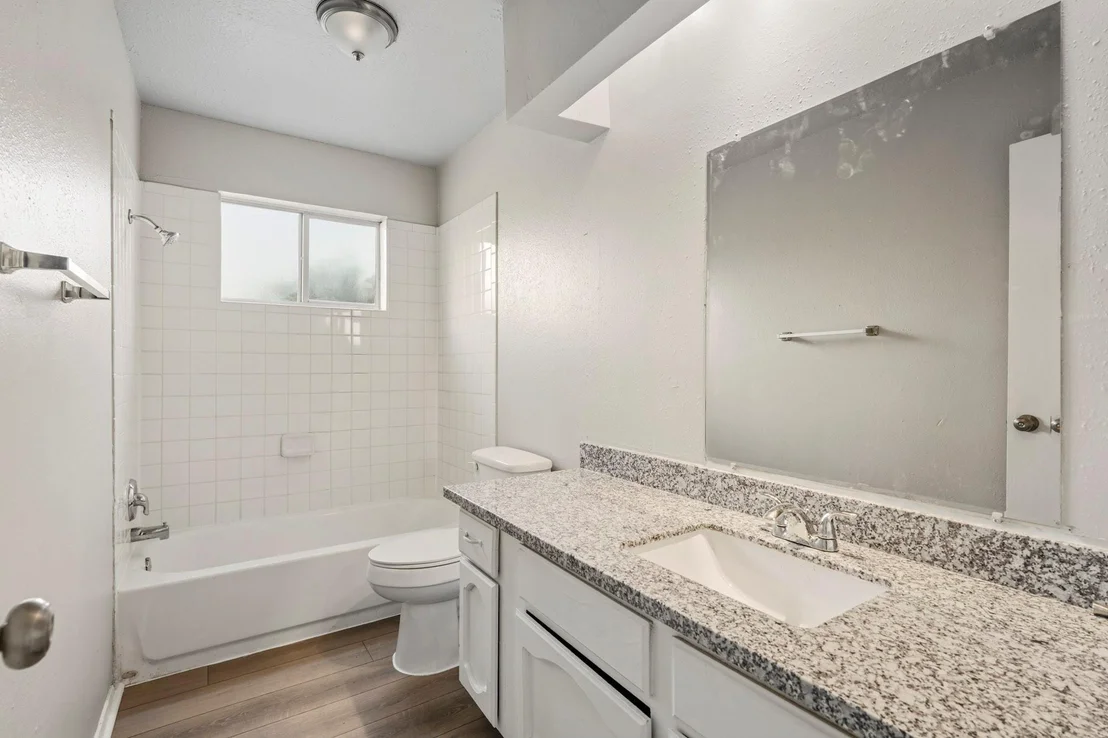 Photo of 10107 Willmont Road