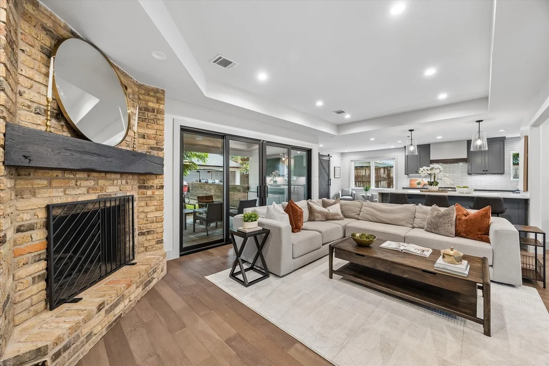 Photo of 339 Wycliffe Drive