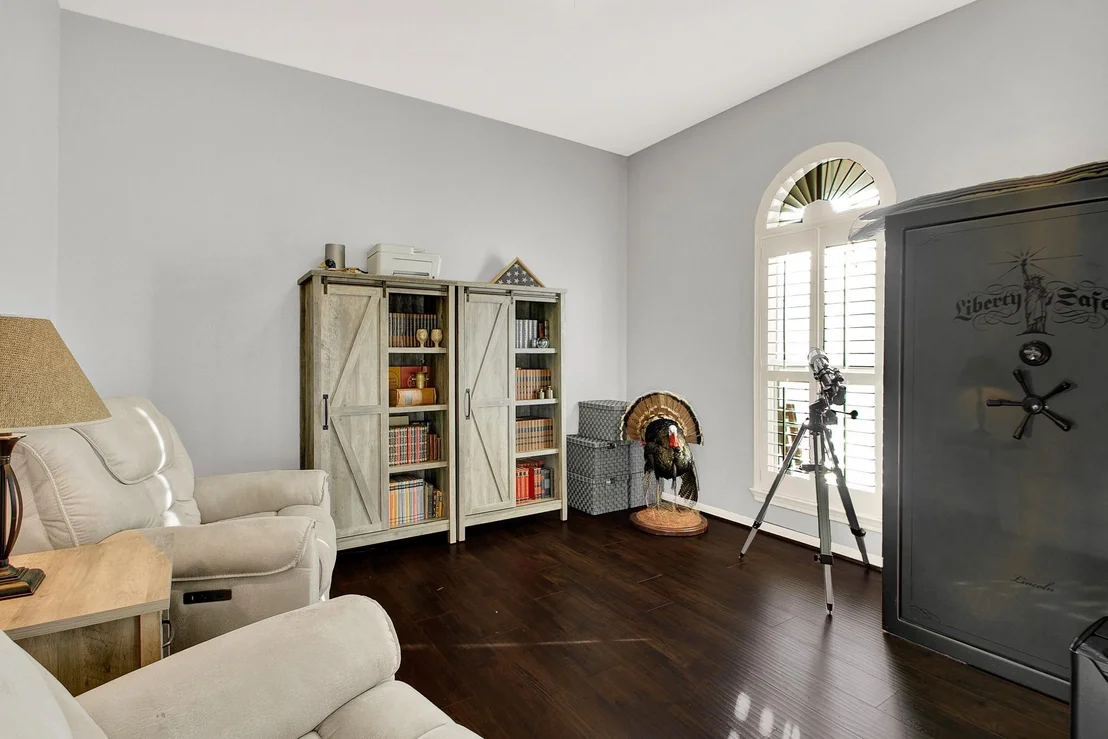 Photo of 33402 Hillside Drive