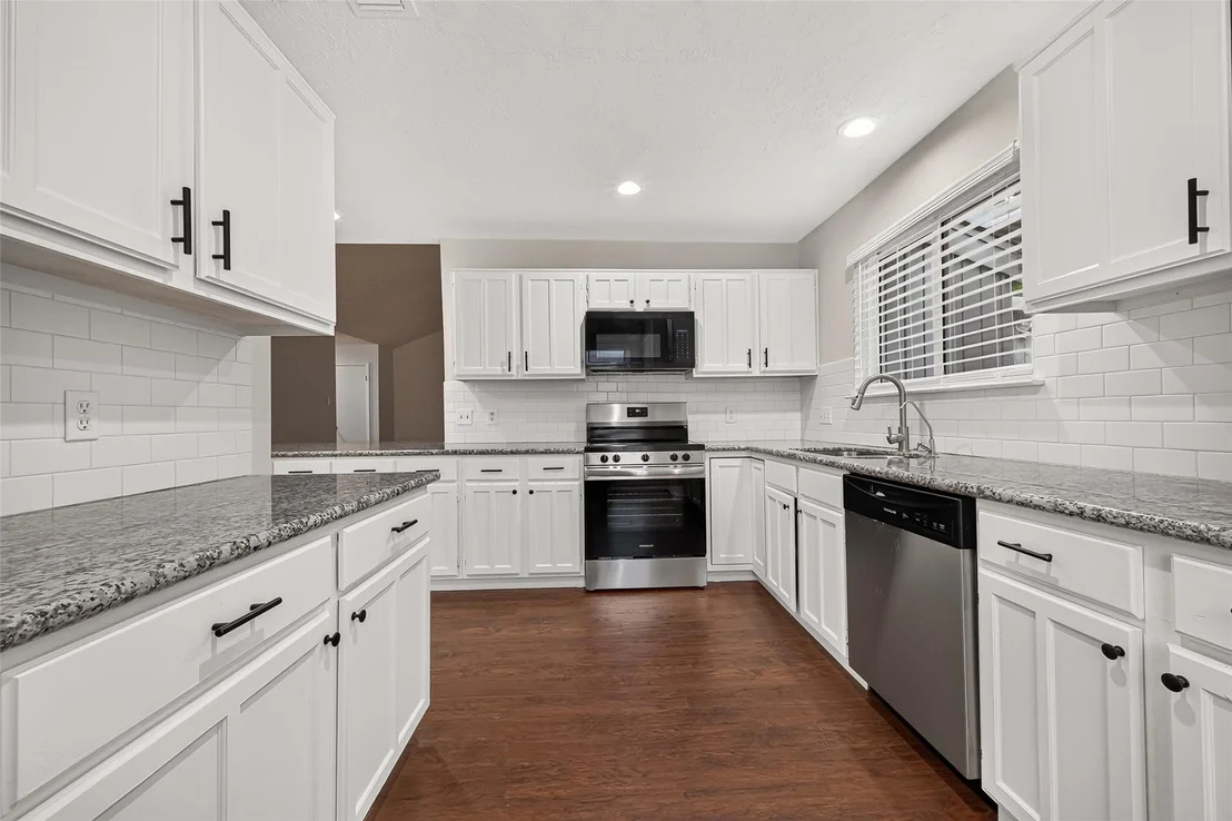 Photo of 9523 Riverside Lodge Drive