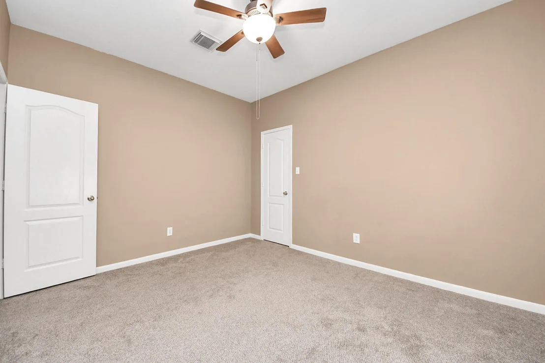 Photo of 6204 Raintree Drive