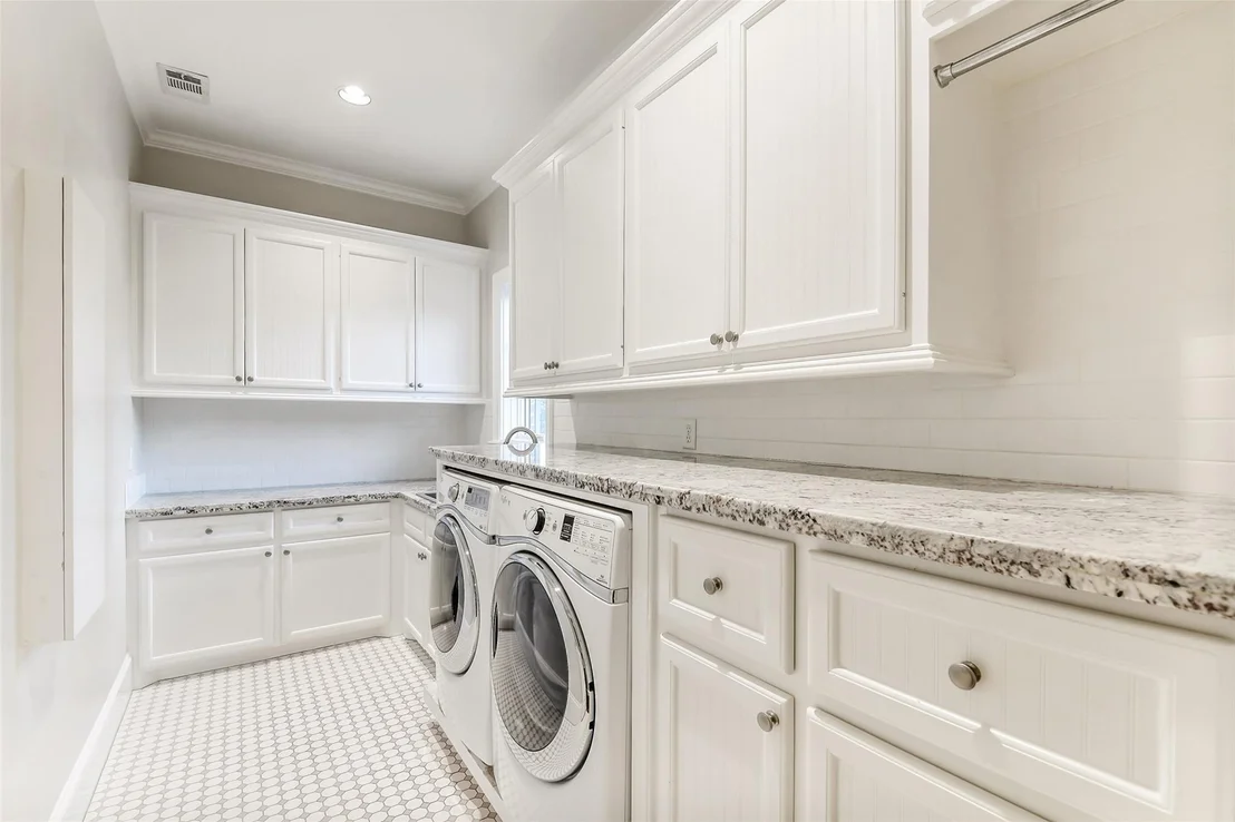 Photo of 5626 Terwilliger Way