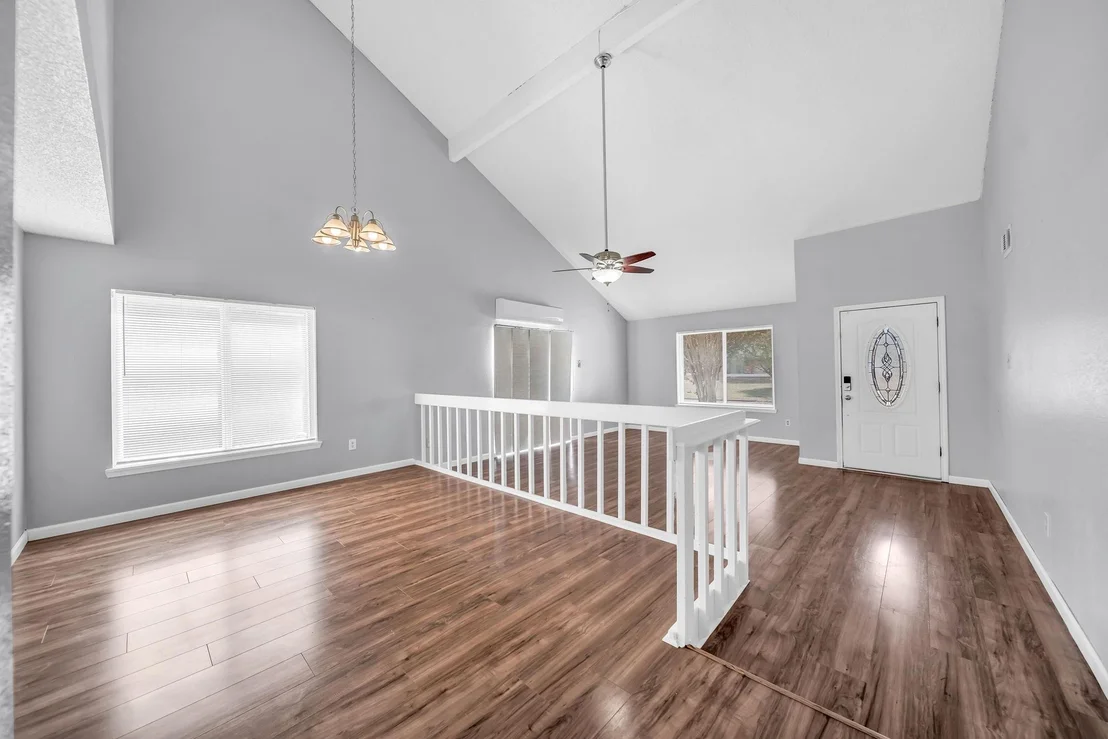 Photo of 1806 Foxlake Drive