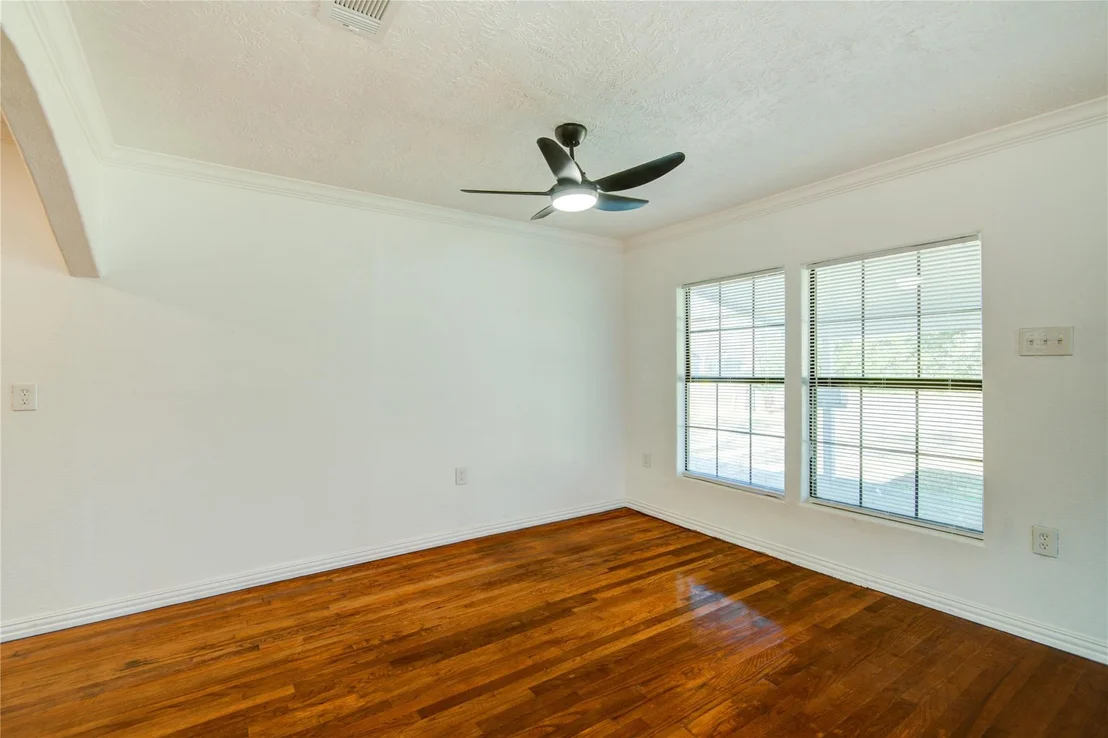 Photo of 200 Riley Road