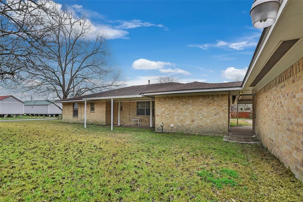 Photo of 202 Dogwood Street
