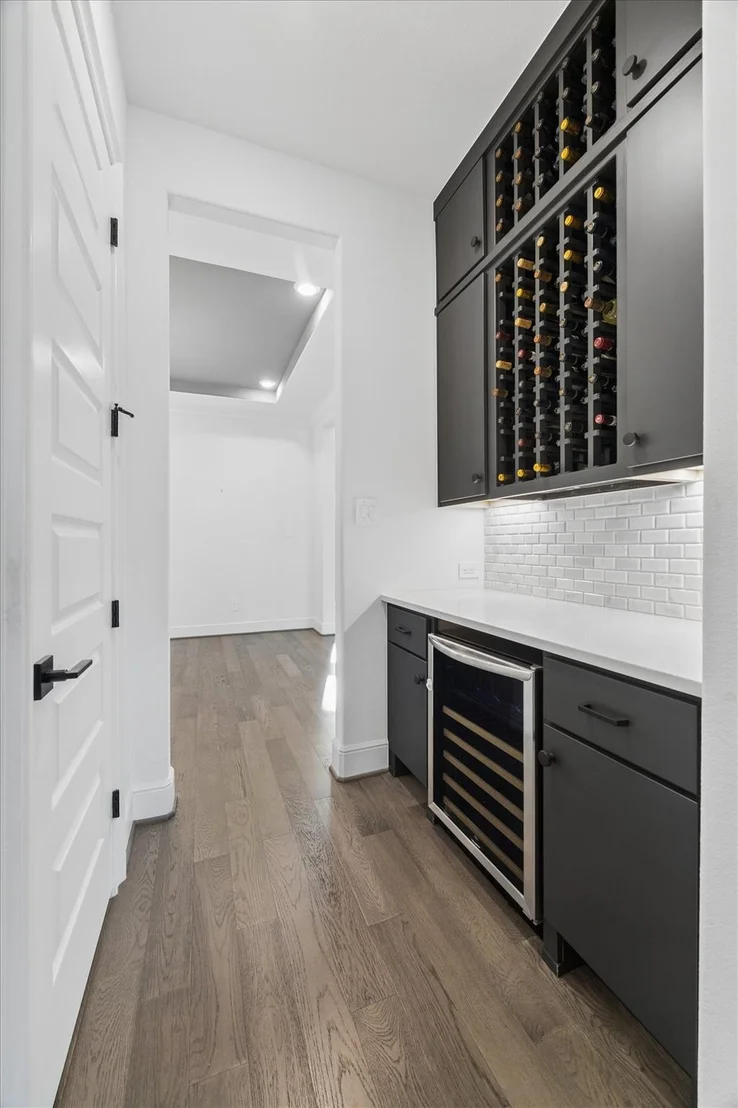 Photo of 28015 Royal Swan Lane