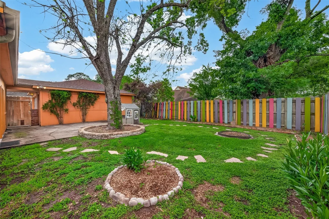 Photo of 6210 Claridge Drive