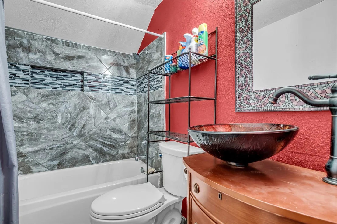 Photo of 17031 Seven Pines Drive