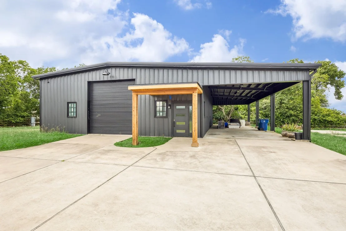 Photo of 8714 Masters Road