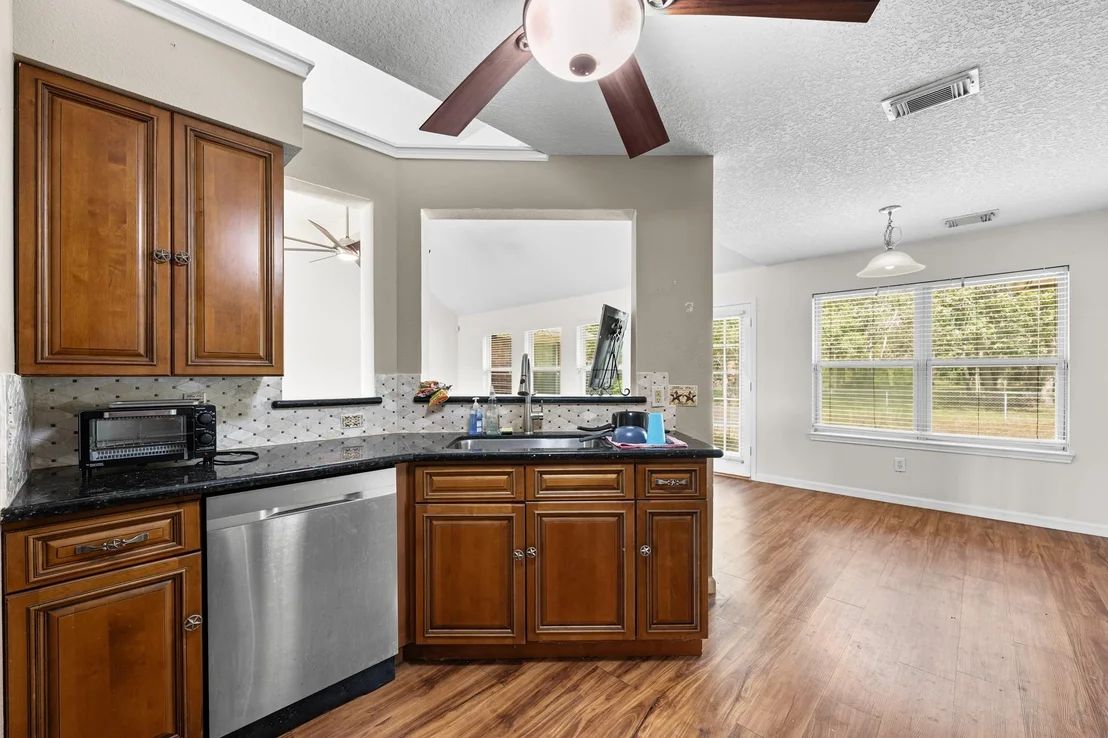 Photo of 7442 County Road 42