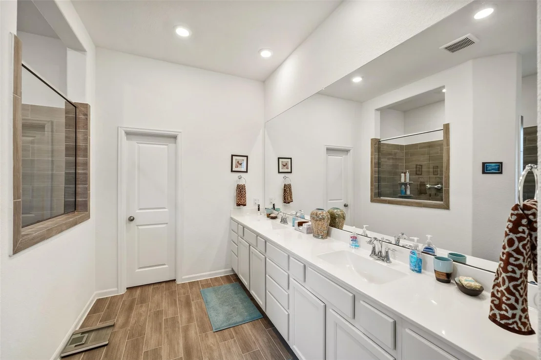 Photo of 15003 Mulberry Hallow Street