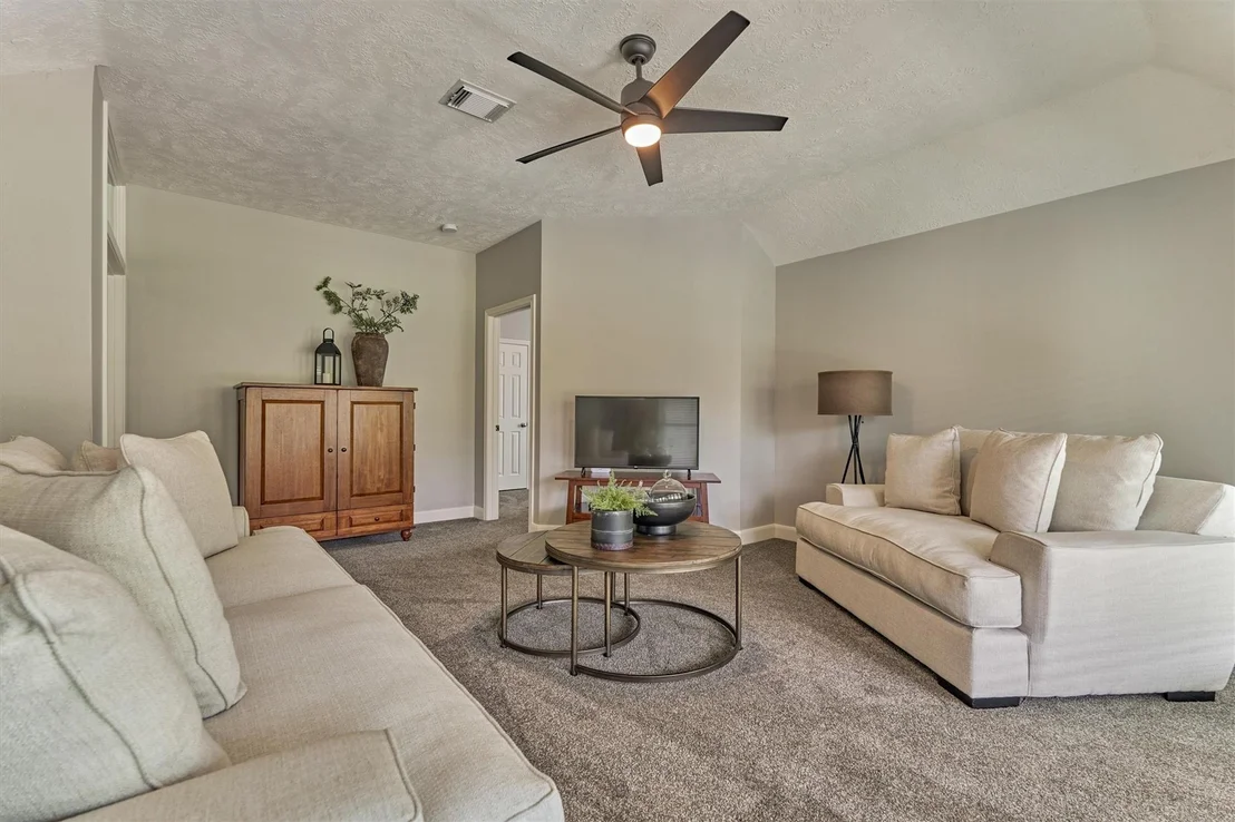 Photo of 170 N Hazelcrest Circle