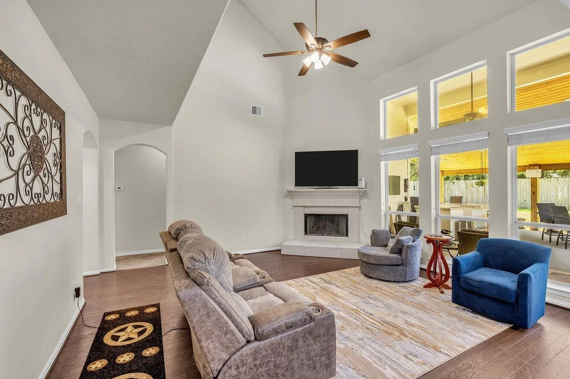 Photo of 13859 Shoreline Drive