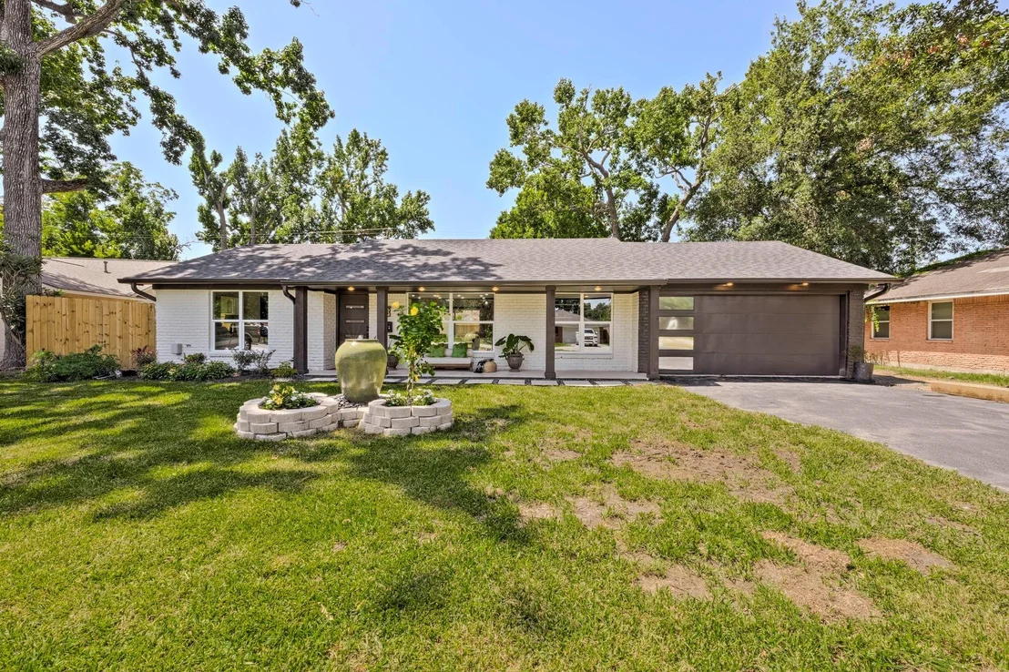 Photo of 8923 Rockhurst Drive