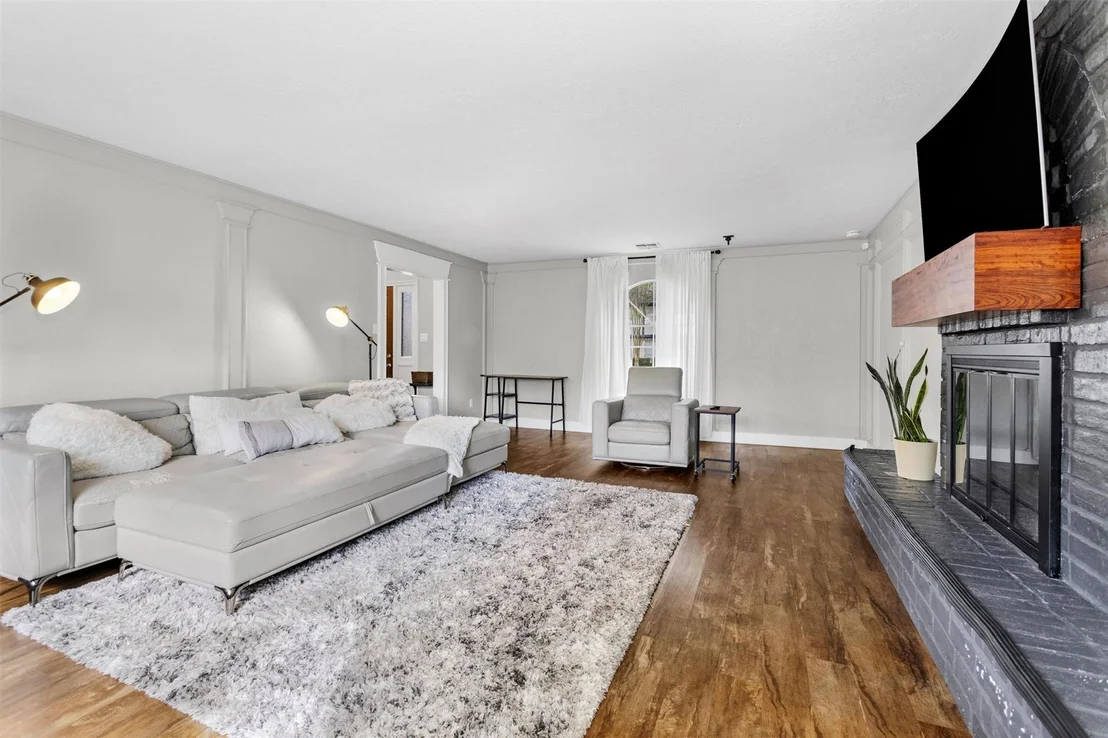 Photo of 2055 Shadow Rock Drive
